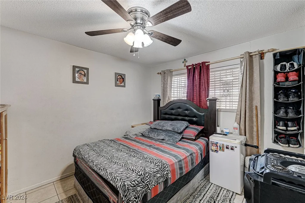 2309 Constantine, Las Vegas, NV 89101