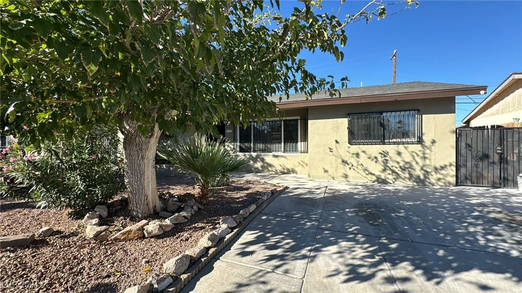 2309 Constantine, Las Vegas, NV 89101