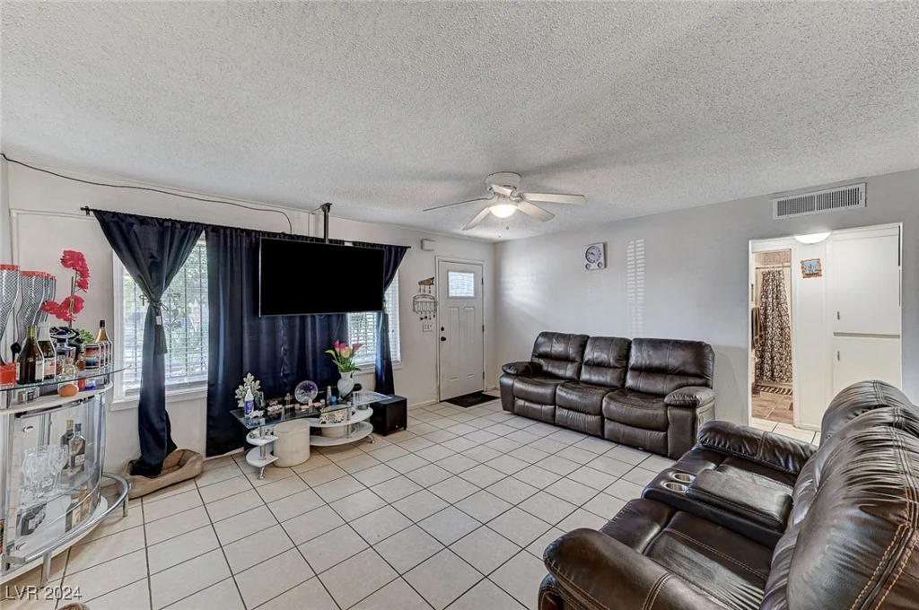 2309 Constantine, Las Vegas, NV 89101