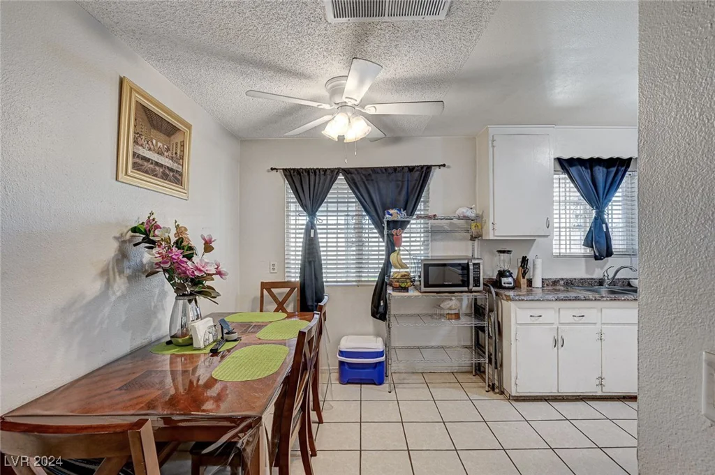 2309 Constantine, Las Vegas, NV 89101