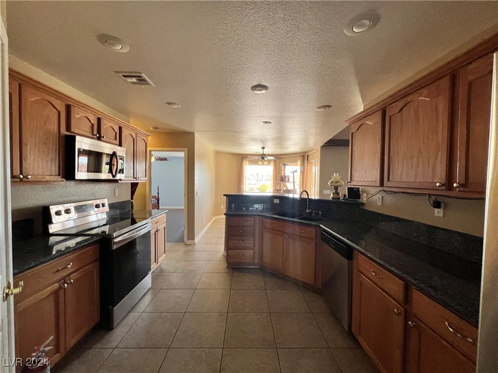 3301 Rainbow, Pahrump, NV 89048