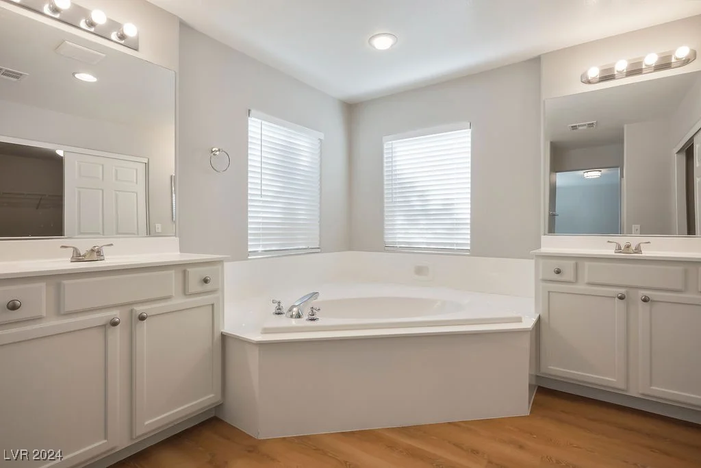 8331 Martinborough, Las Vegas, NV 89131