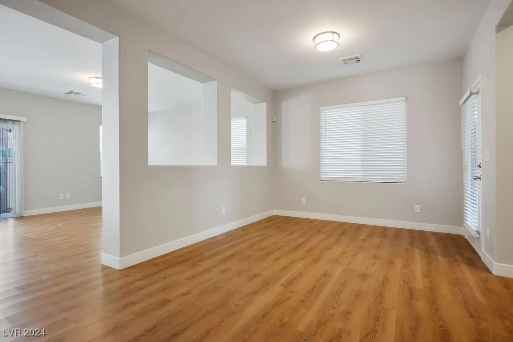 8331 Martinborough, Las Vegas, NV 89131