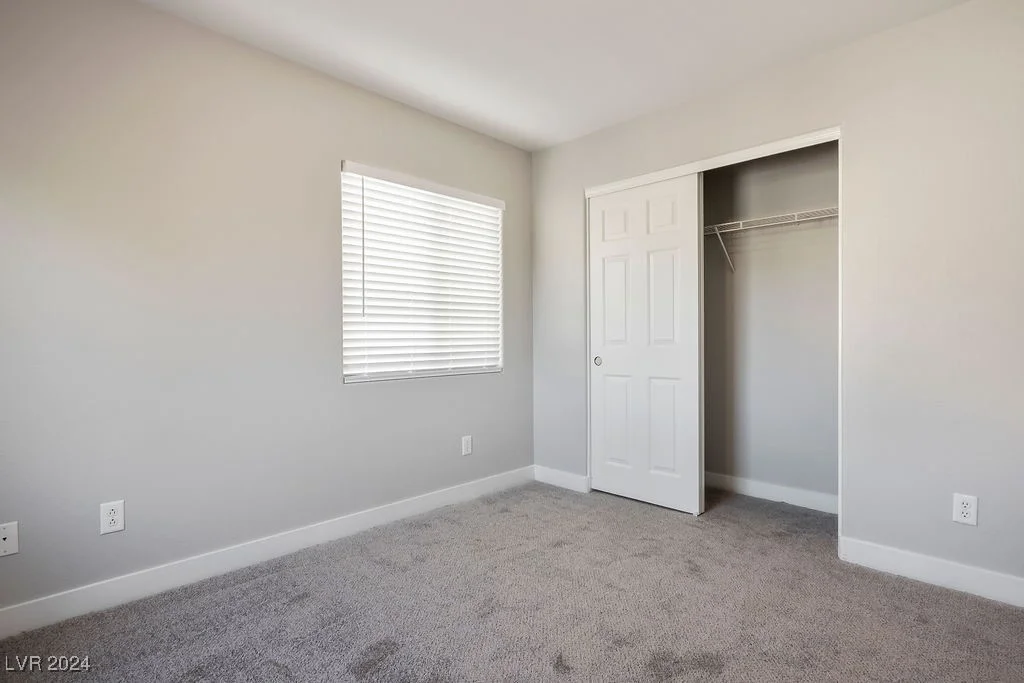 8331 Martinborough, Las Vegas, NV 89131