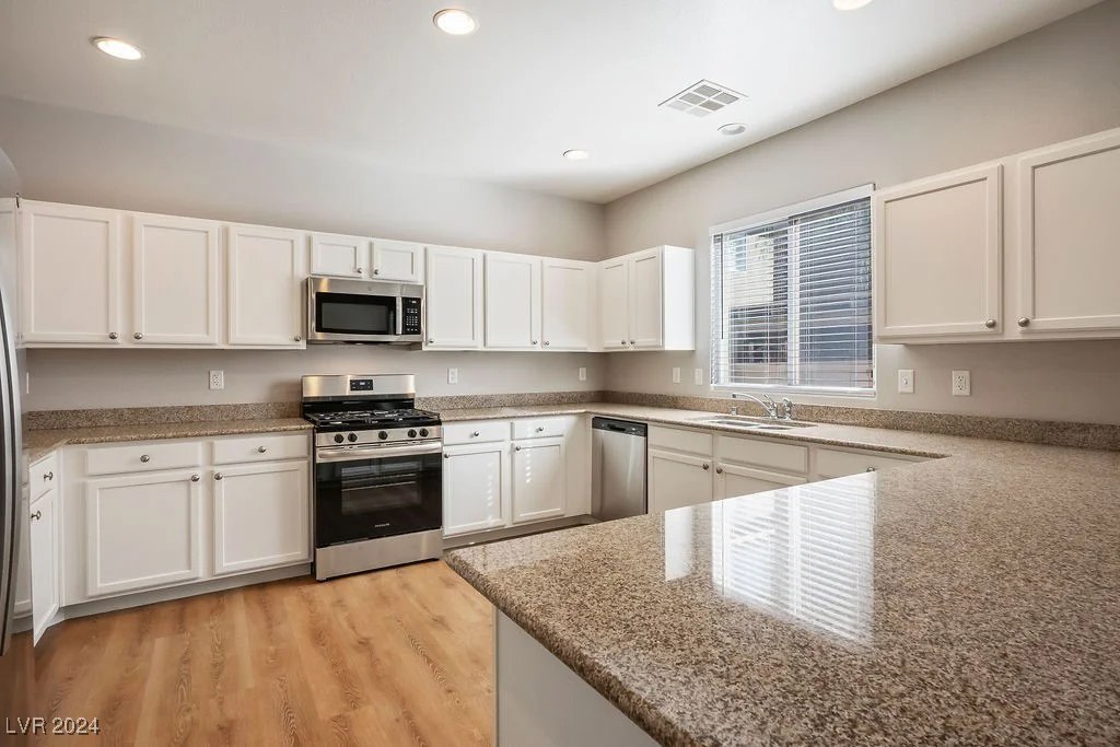 8331 Martinborough, Las Vegas, NV 89131
