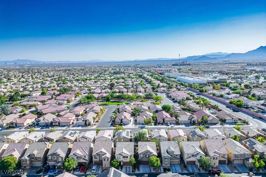 8331 Martinborough, Las Vegas, NV 89131