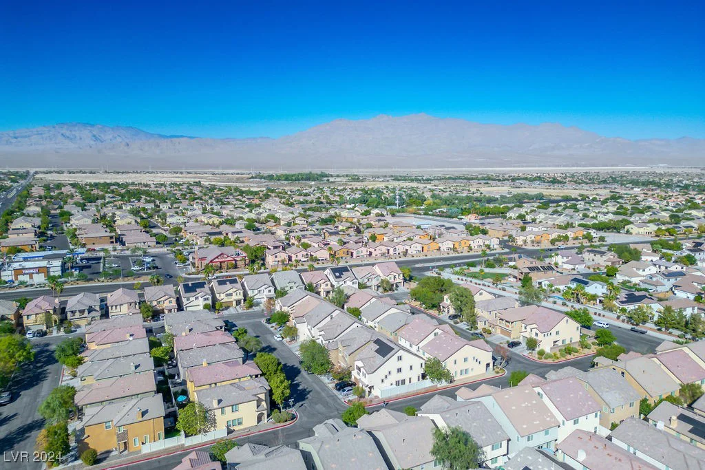 8331 Martinborough, Las Vegas, NV 89131