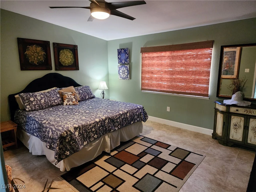 2851 Valley View, Las Vegas, NV 89102