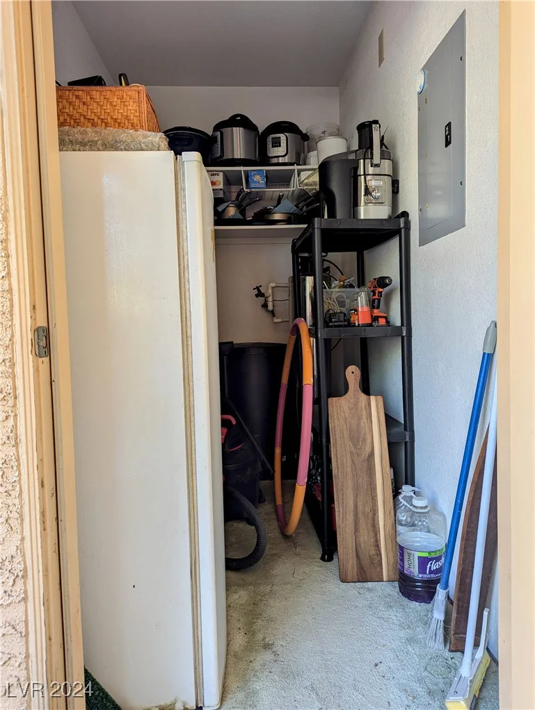 2851 Valley View, Las Vegas, NV 89102