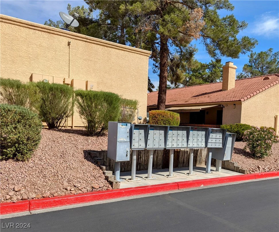 2851 Valley View, Las Vegas, NV 89102
