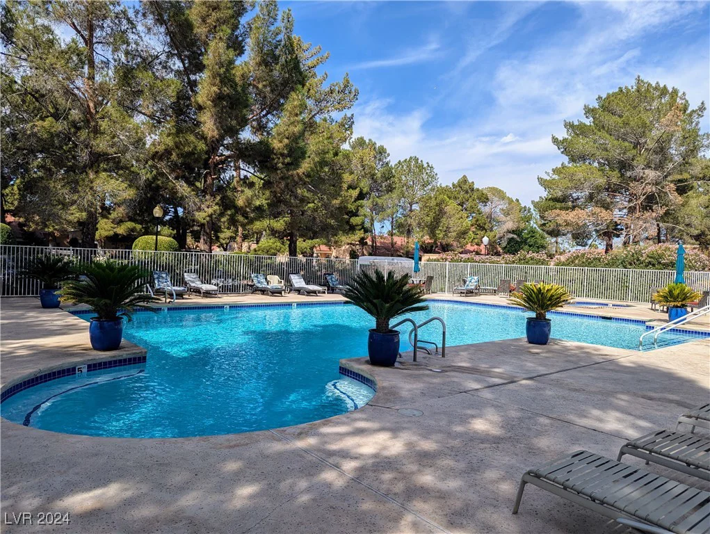 2851 Valley View, Las Vegas, NV 89102