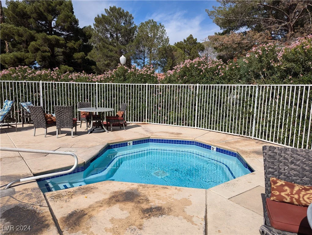 2851 Valley View, Las Vegas, NV 89102
