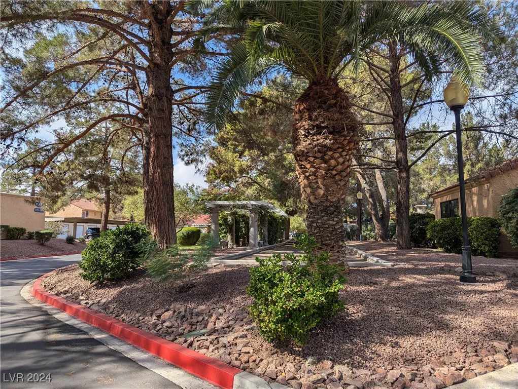 2851 Valley View, Las Vegas, NV 89102