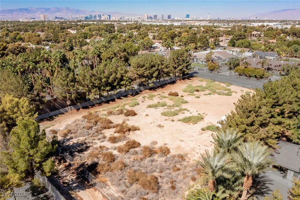 3675 Tobias, Las Vegas, NV 89120