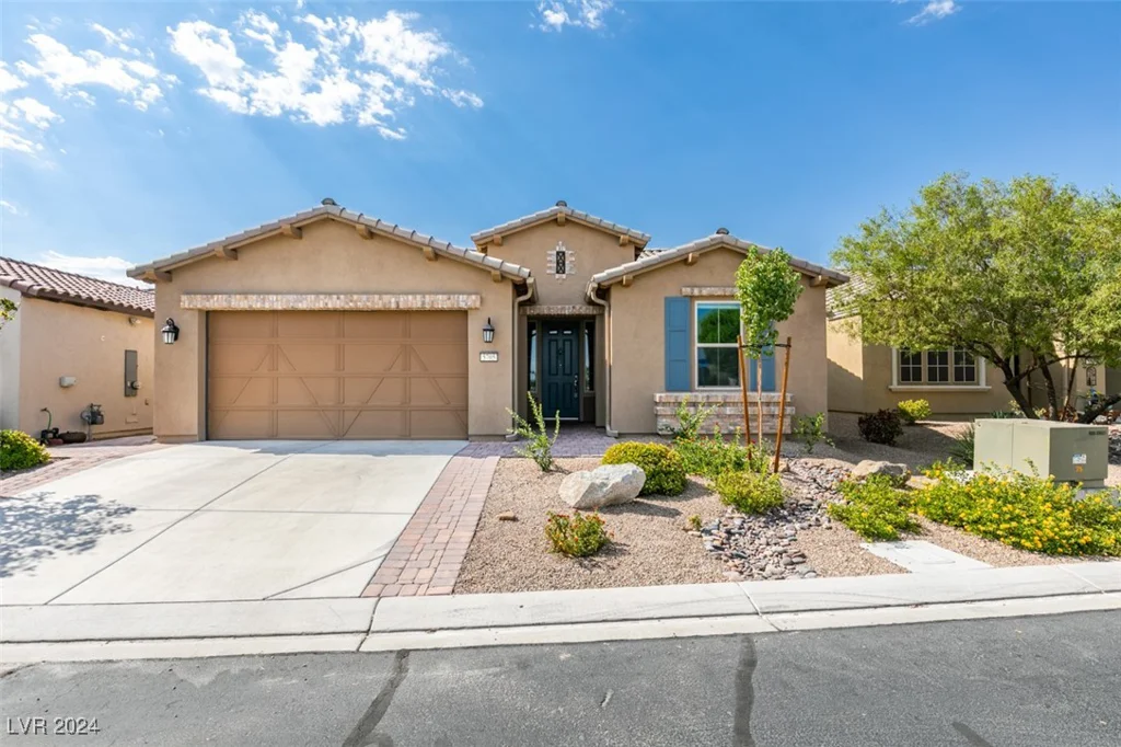 5705 Keystone Crest, North Las Vegas, NV 89081