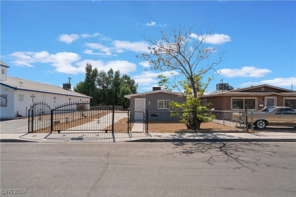 1225 Lawry, Las Vegas, NV 89106