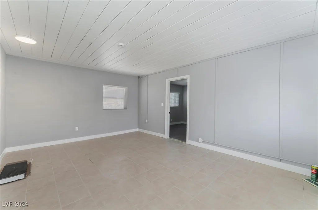 1225 Lawry, Las Vegas, NV 89106