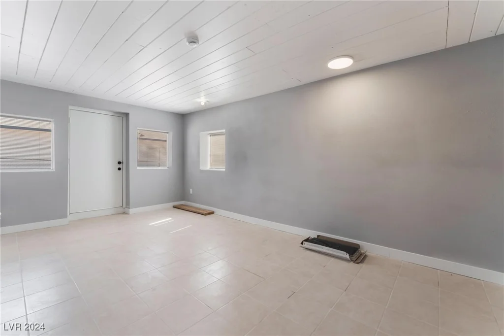 1225 Lawry, Las Vegas, NV 89106