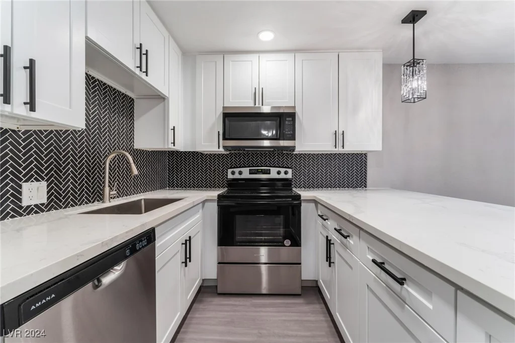 1225 Lawry, Las Vegas, NV 89106