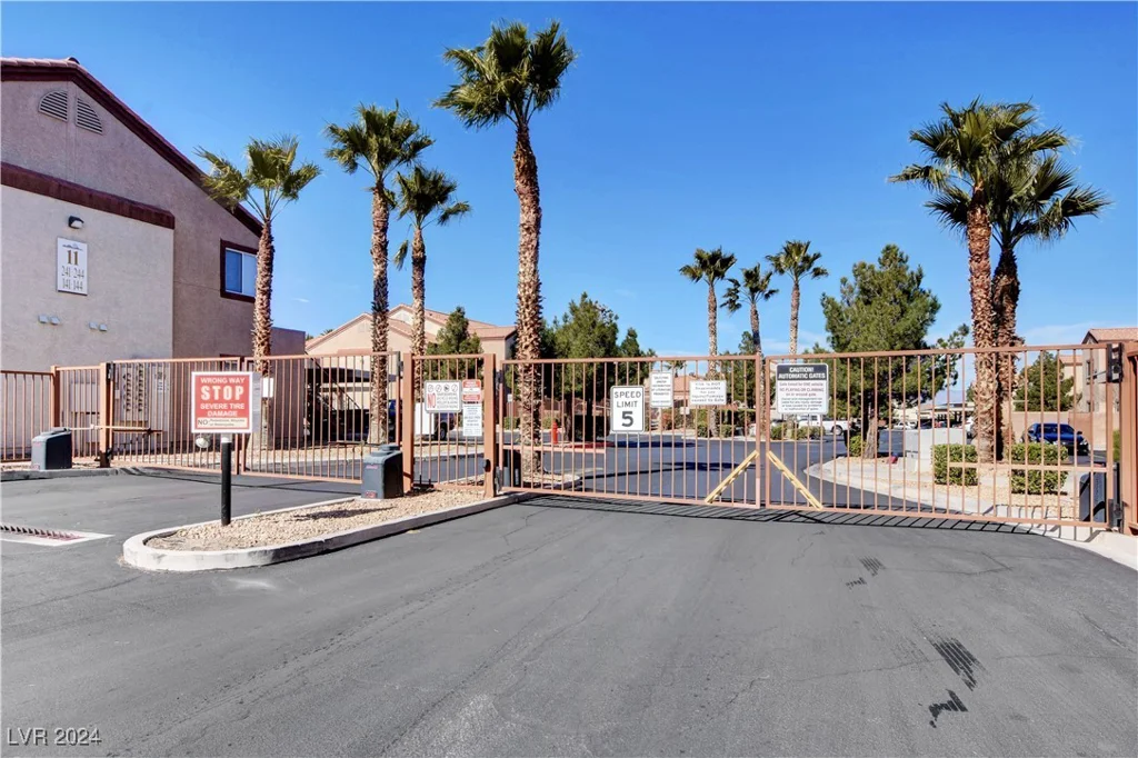 9580 Reno, Las Vegas, NV 89148