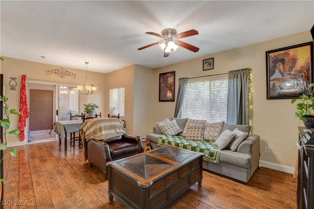 9580 Reno, Las Vegas, NV 89148