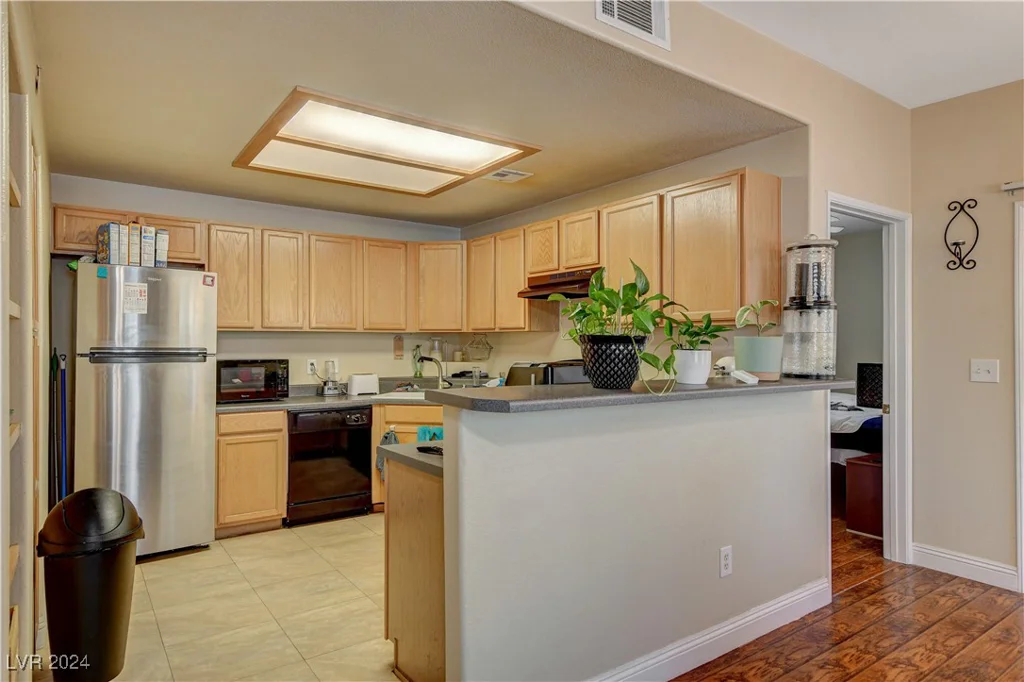 9580 Reno, Las Vegas, NV 89148