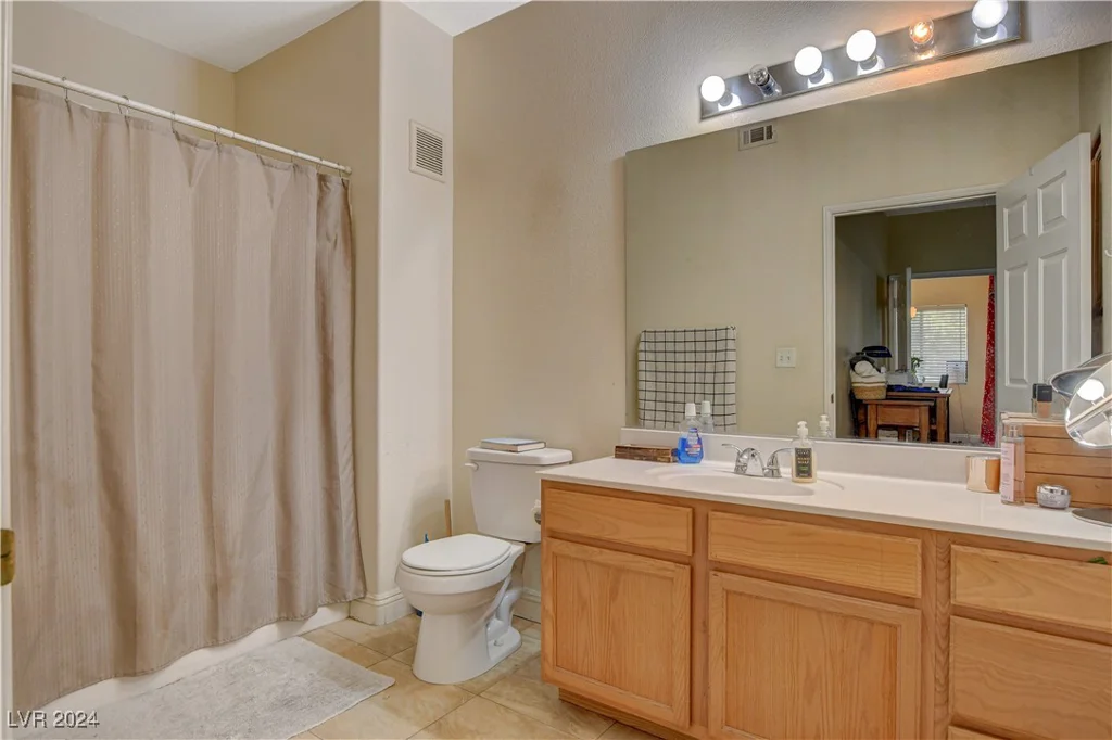 9580 Reno, Las Vegas, NV 89148