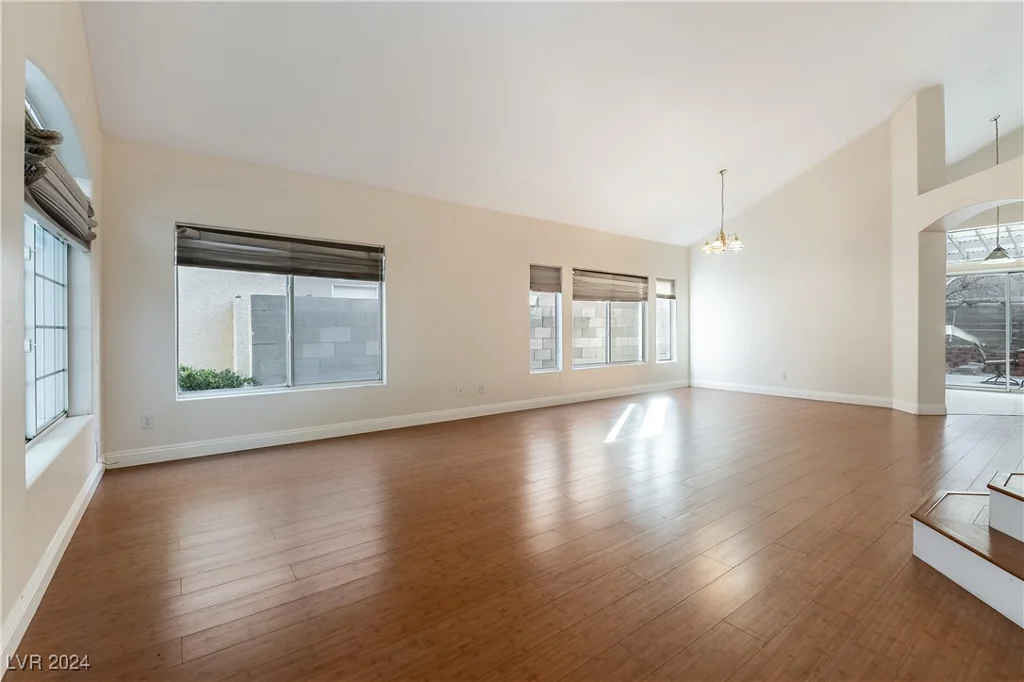 7341 Tealwood, Las Vegas, NV 89131