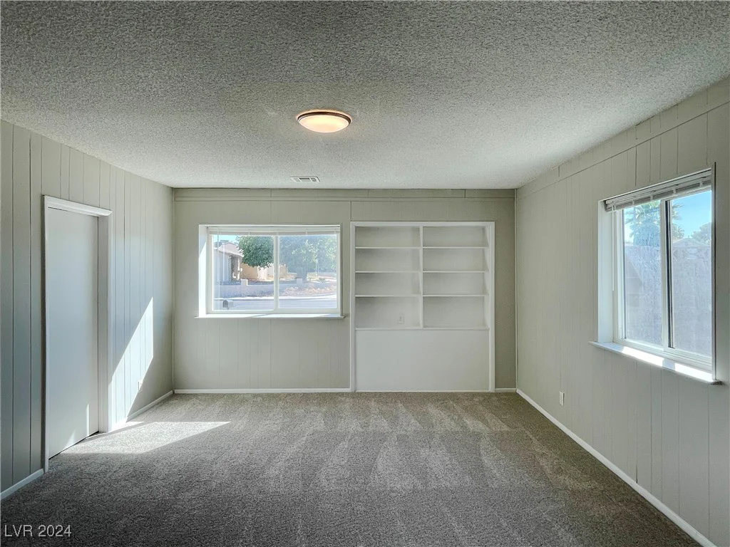1930 Whippletree, Las Vegas, NV 89119