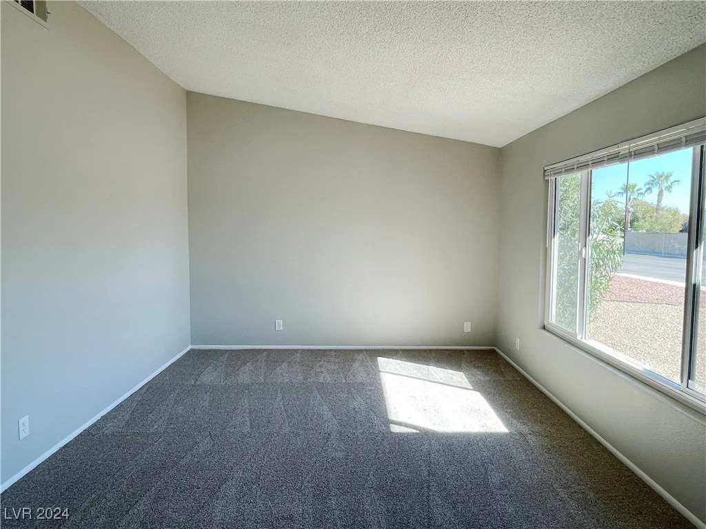 1930 Whippletree, Las Vegas, NV 89119