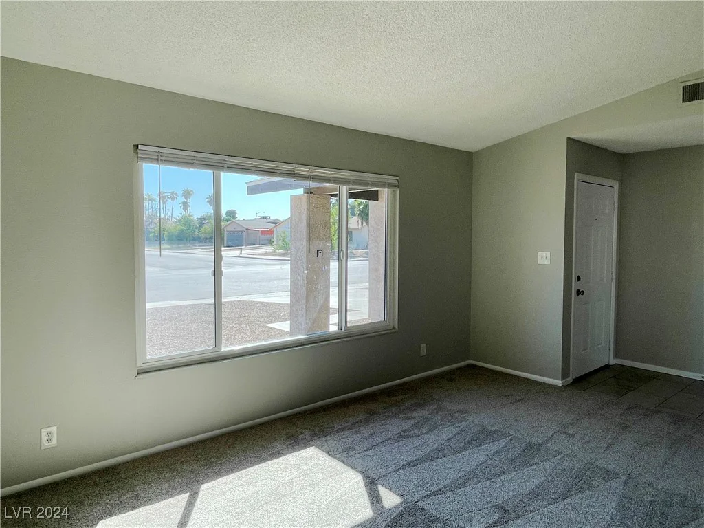 1930 Whippletree, Las Vegas, NV 89119