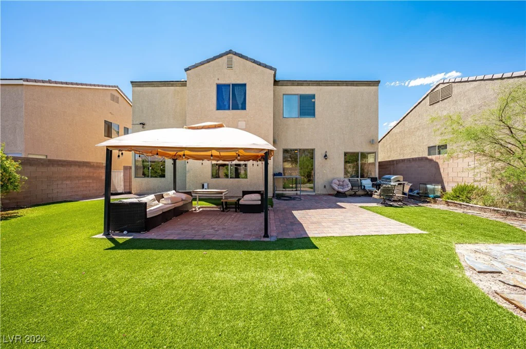 8108 Hopscotch, Las Vegas, NV 89131