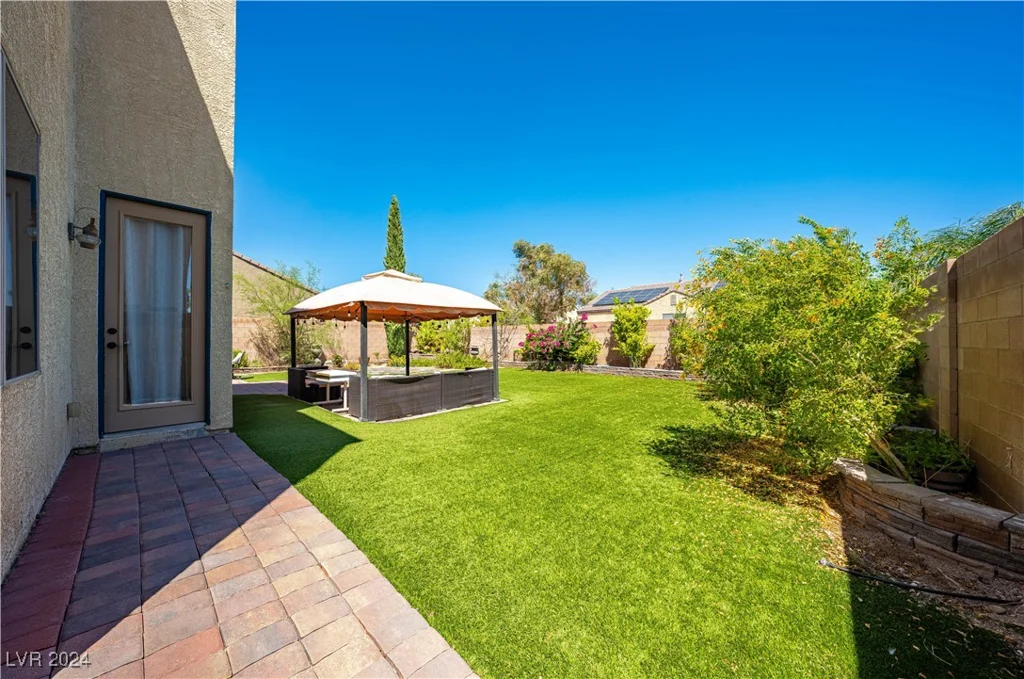 8108 Hopscotch, Las Vegas, NV 89131