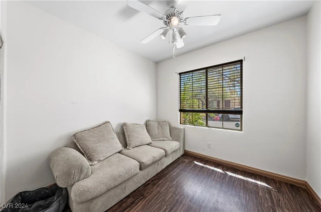 8108 Hopscotch, Las Vegas, NV 89131