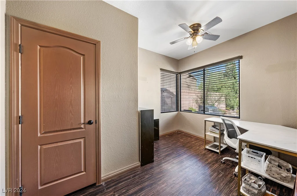 8108 Hopscotch, Las Vegas, NV 89131