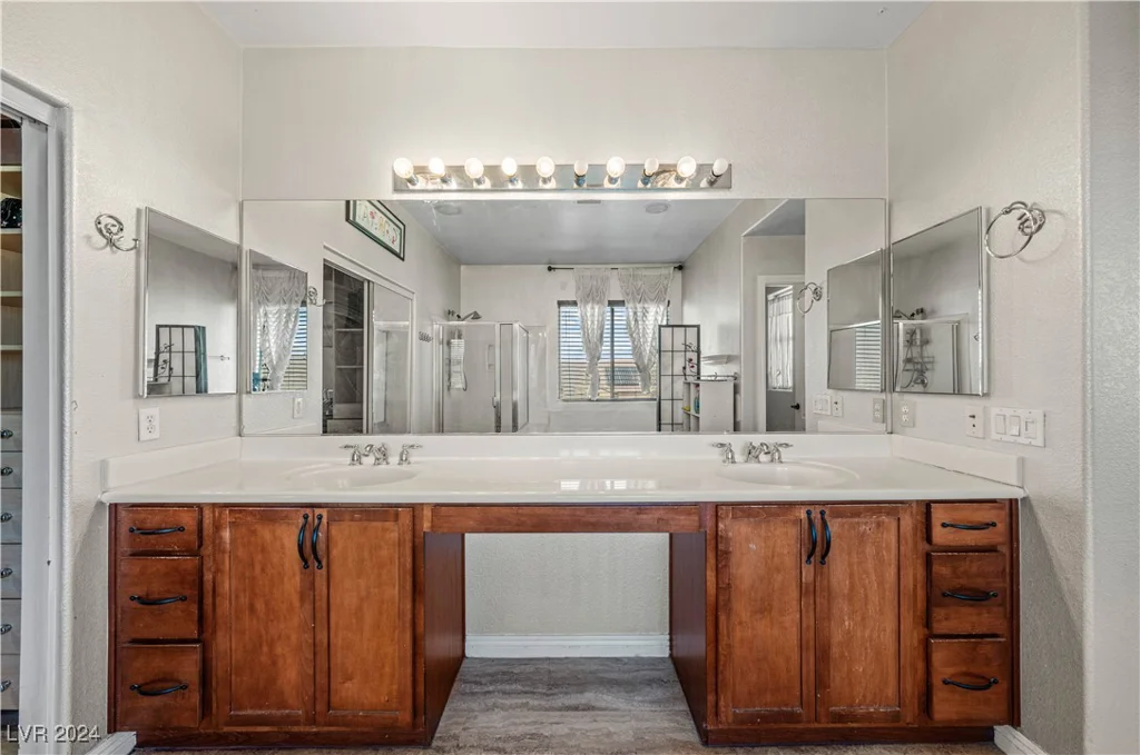 8108 Hopscotch, Las Vegas, NV 89131