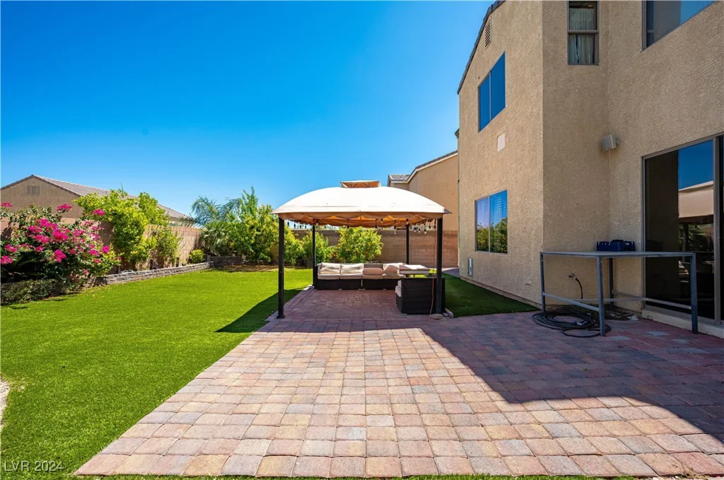 8108 Hopscotch, Las Vegas, NV 89131