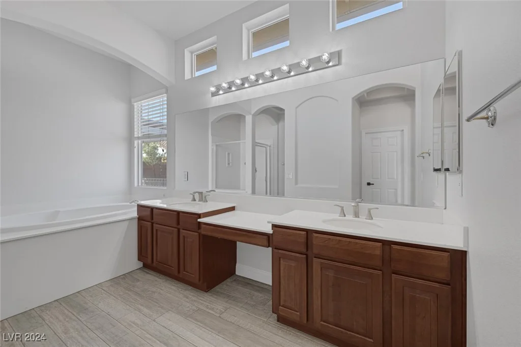 9524 Grand Grove, Las Vegas, NV 89149