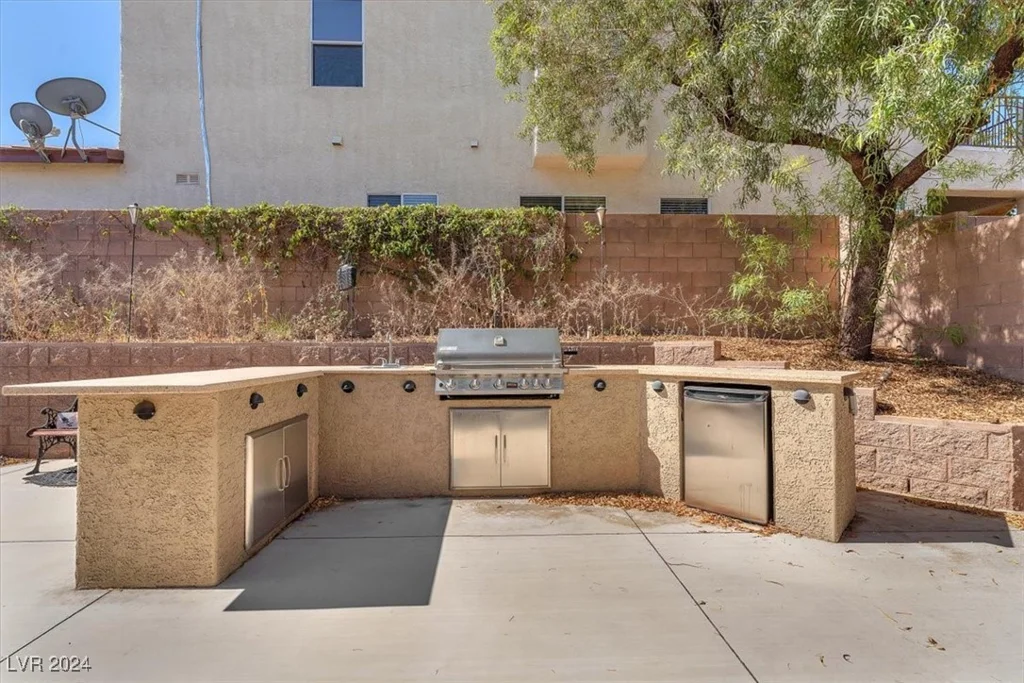 3689 Callahan, Las Vegas, NV 89120