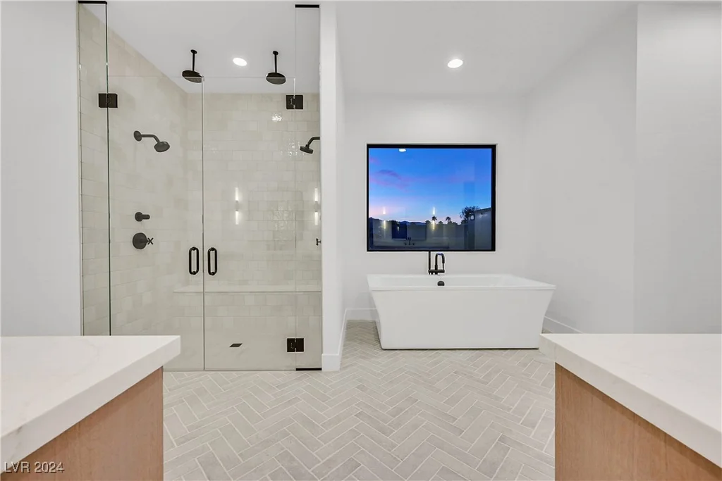 6615 Whispering Sands, Las Vegas, NV 89131
