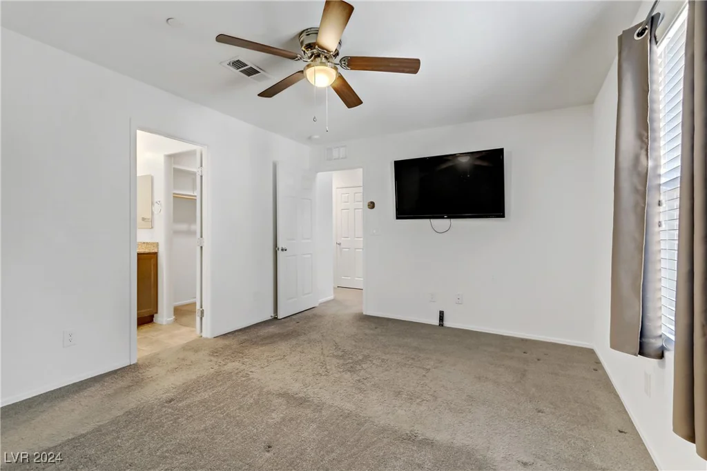 4621 Woolcomber, Las Vegas, NV 89115