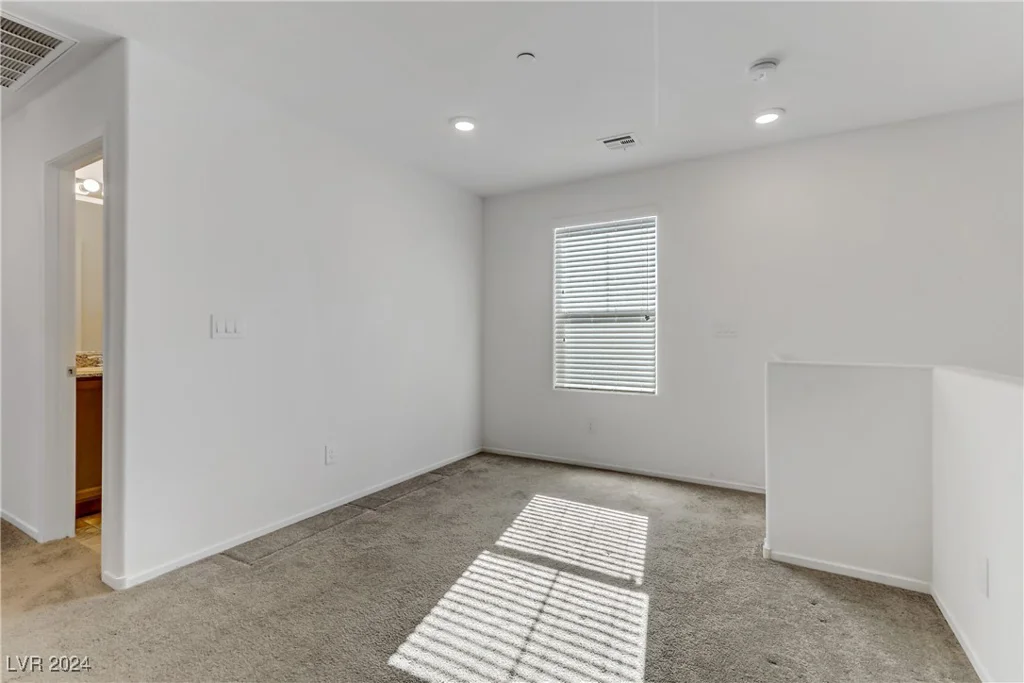 4621 Woolcomber, Las Vegas, NV 89115