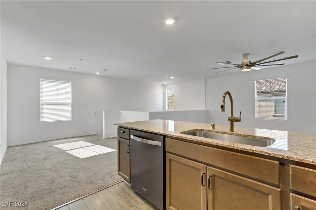 4621 Woolcomber, Las Vegas, NV 89115