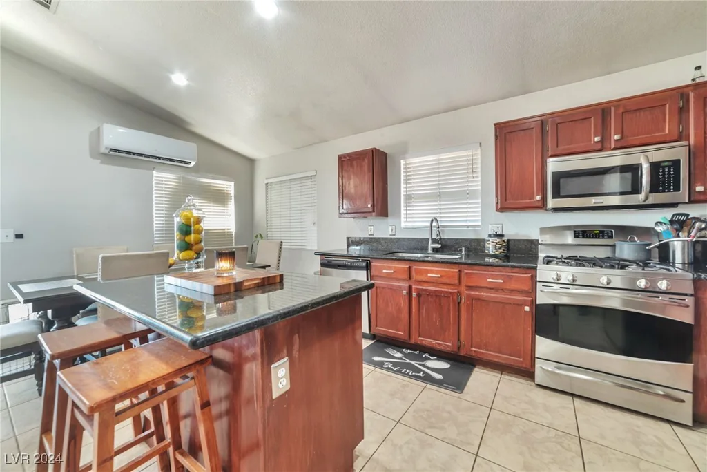 2245 Grand Clover, Las Vegas, NV 89156