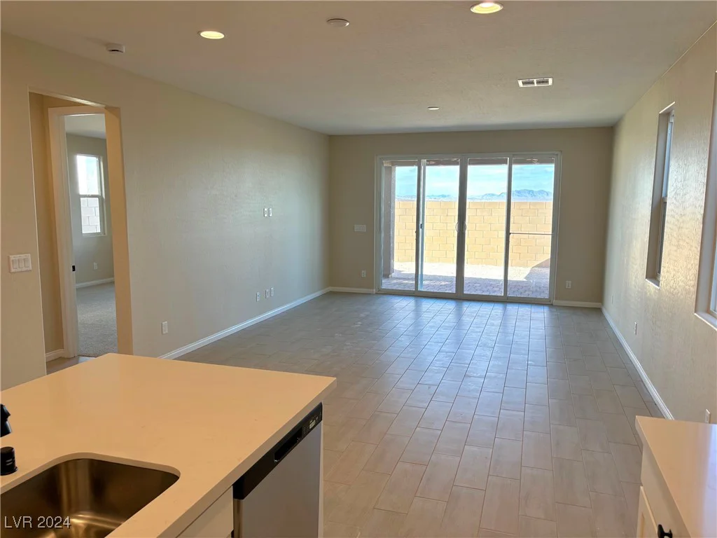 7168 Port Stephens, North Las Vegas, NV 89084