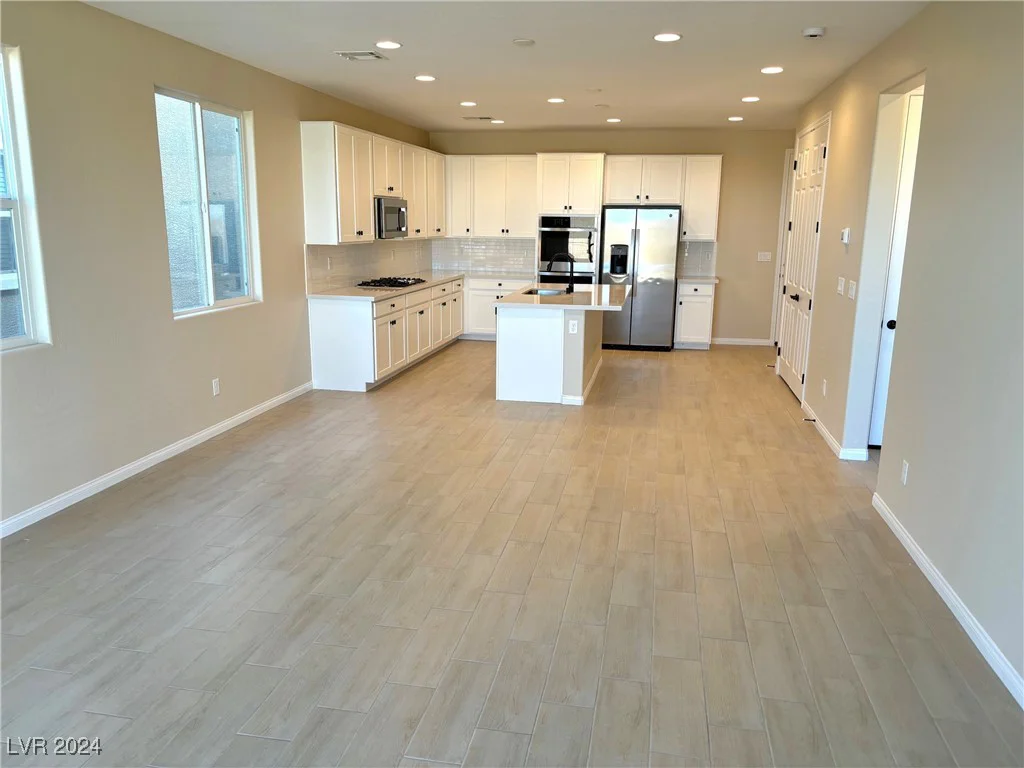 7168 Port Stephens, North Las Vegas, NV 89084