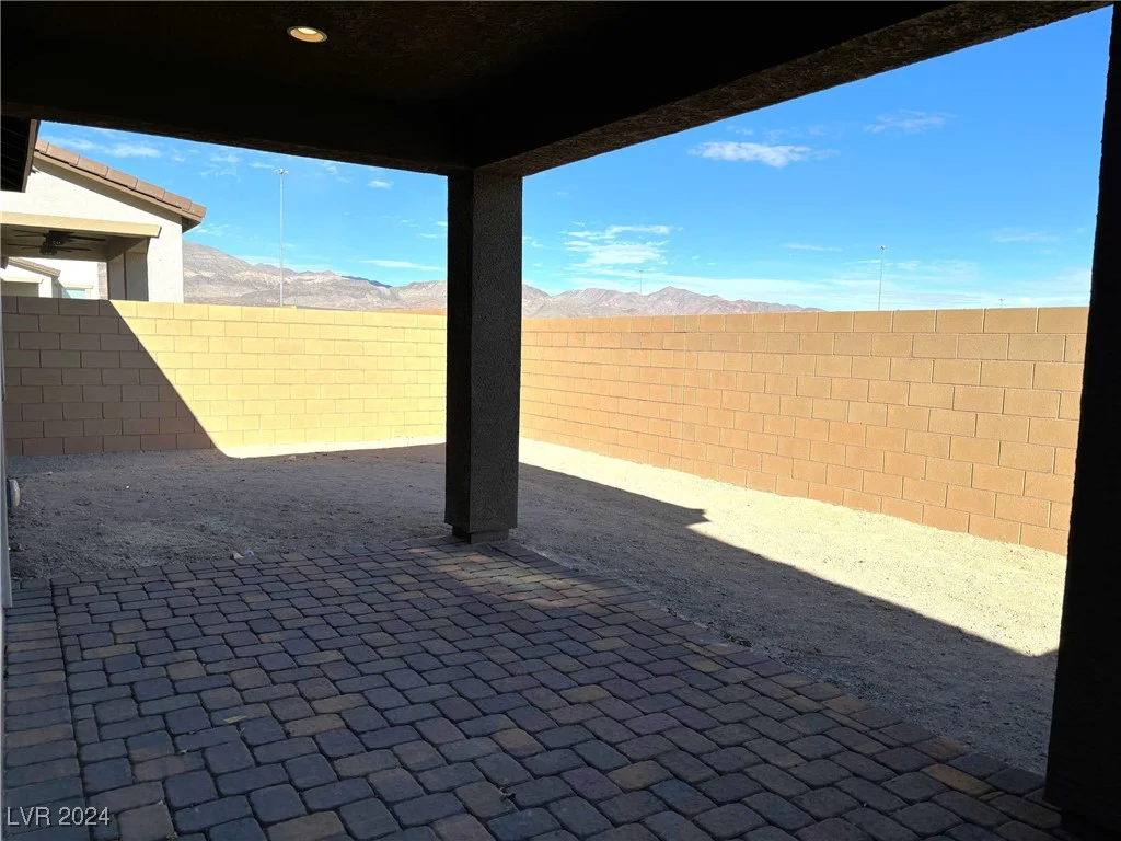 7168 Port Stephens, North Las Vegas, NV 89084