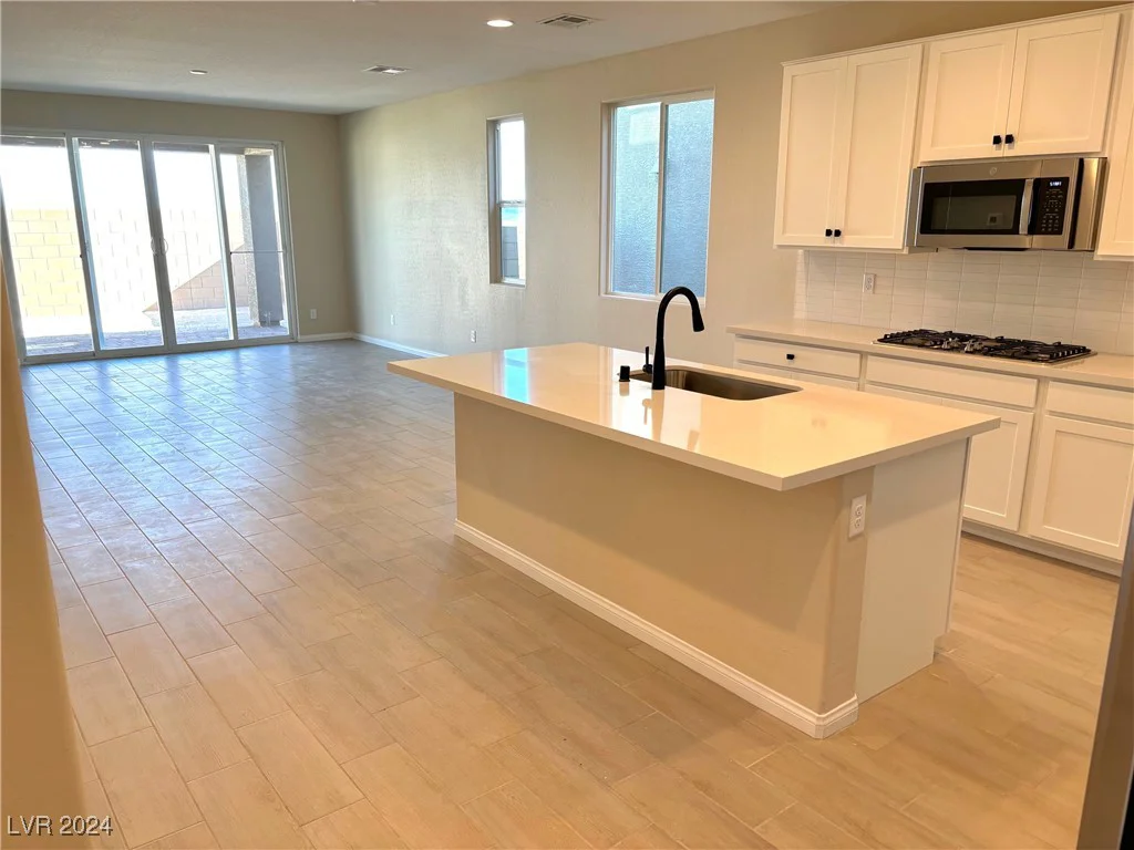 7168 Port Stephens, North Las Vegas, NV 89084