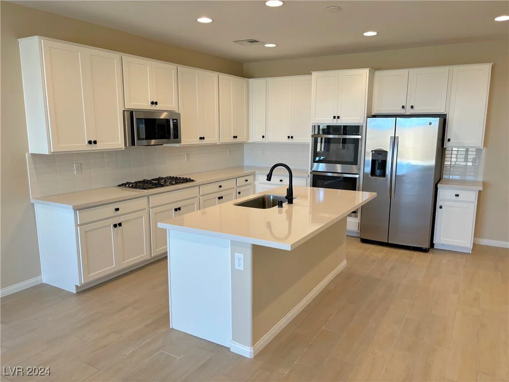 7168 Port Stephens, North Las Vegas, NV 89084