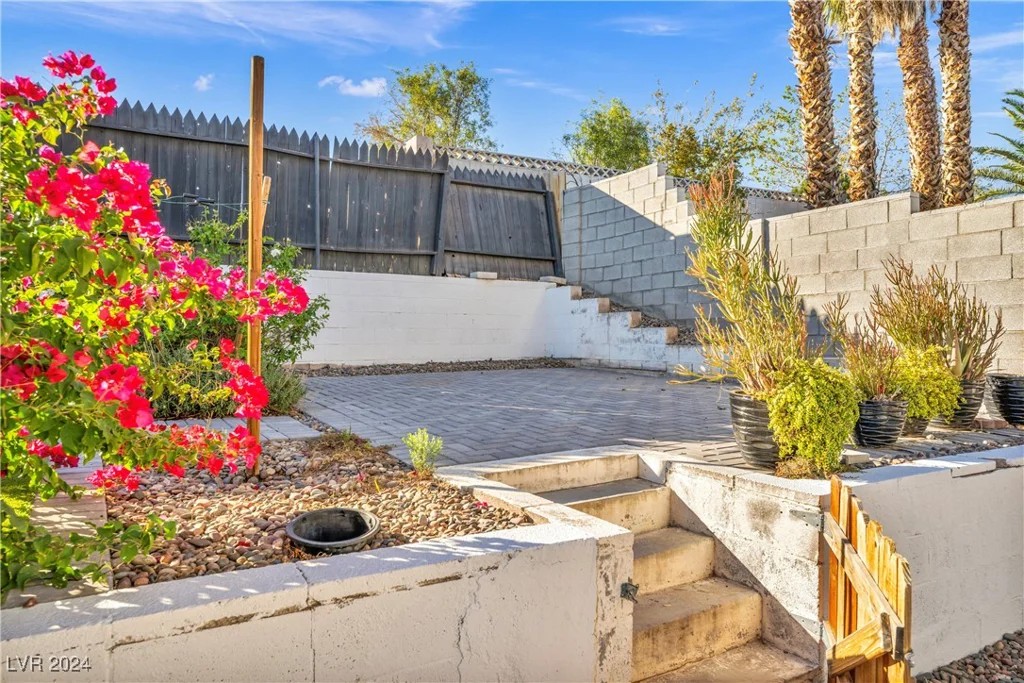 3931 Syracuse, Las Vegas, NV 89121